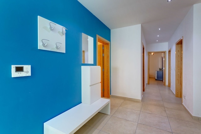 アップマーケット エリアにある海辺の素晴らしい豪華なアパートメント、プールあり