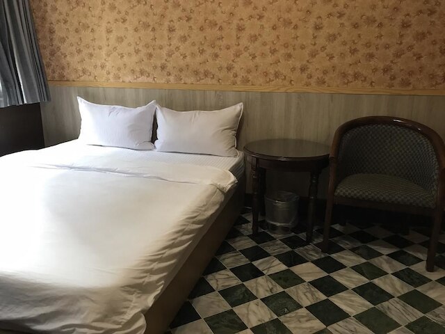 グイ ズ ホテル (贵族大旅社)