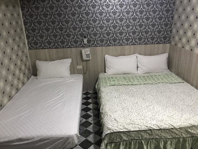 グイ ズ ホテル (贵族大旅社)