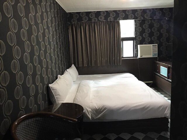 グイ ズ ホテル (贵族大旅社)