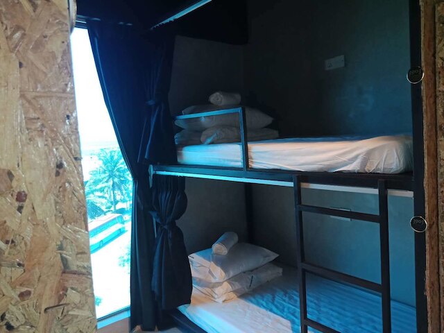 ホーミー シーフロント ホステル