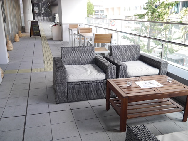 HEARTSカプセルホテル＆スパ博多