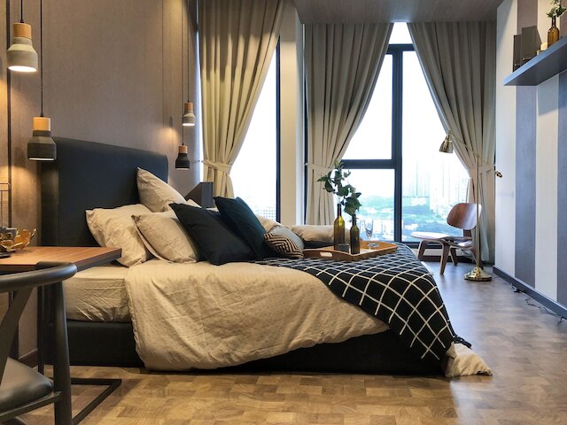 エクスプレッションズ プロフェッショナル スイーツバイ ラグジュリアス ライフスタイル リビング