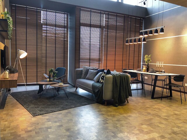 エクスプレッションズ プロフェッショナル スイーツバイ ラグジュリアス ライフスタイル リビング