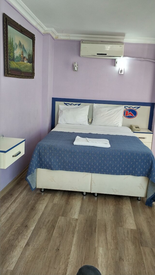 アックシュ ホテル