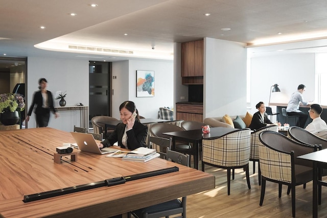 ハイ ライ イージー ステイ