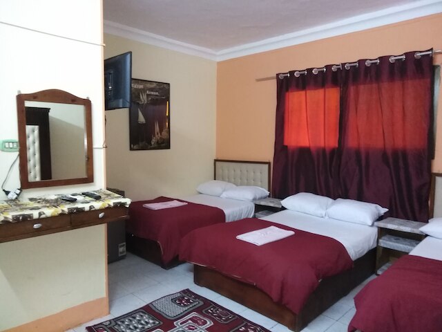 ニュー パレス ホテル