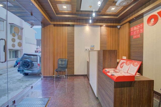 OYO 11916 バーシティ プラザ