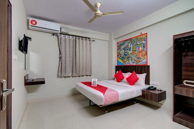 OYO 11916 バーシティ プラザ