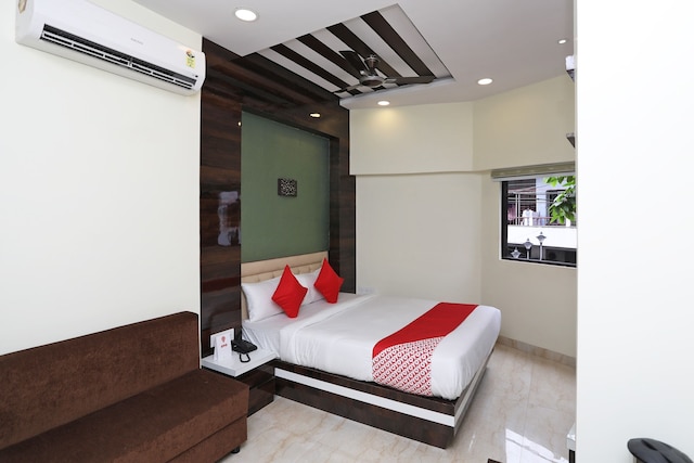 OYO 15617 アビズ イン