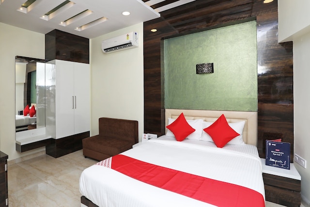 OYO 15617 アビズ イン