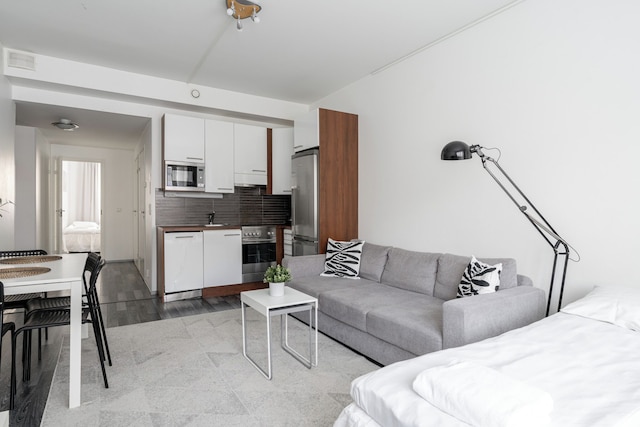 1BR ダウンタウン アパートメント ウィズ サウナ, ホスツ アップ トゥ 8 ゲスト