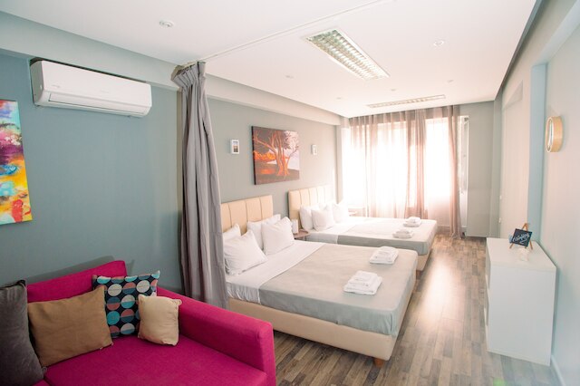 エルム ダウンタウン スタジオズ バイ ホスピタリティ ボックス