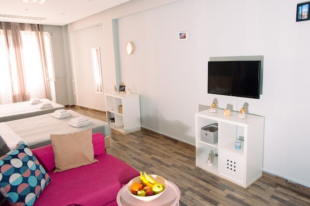 エルム ダウンタウン スタジオズ バイ ホスピタリティ ボックス