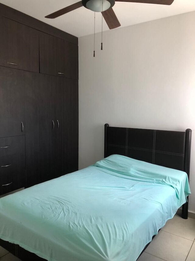 上海 (上海大众大厦)