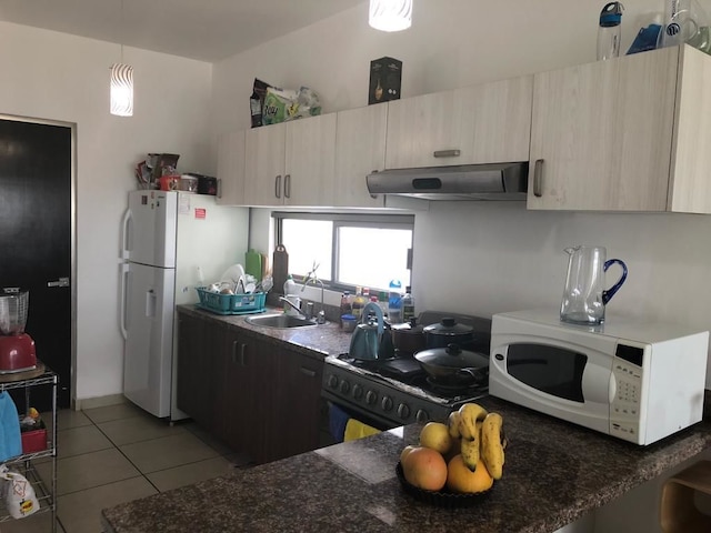 上海 (上海大众大厦)