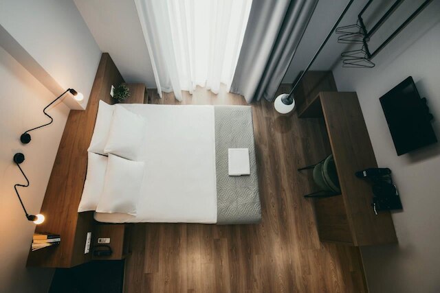 ベッド イン アテネ