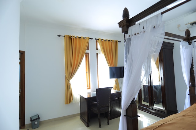 ピーホームバチロ