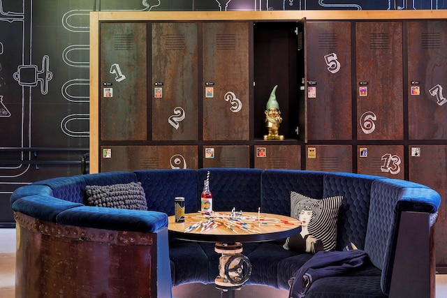 モクシー ワルシャワ プラガ