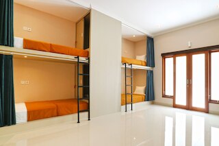 テイスト オブ バリ ホステル