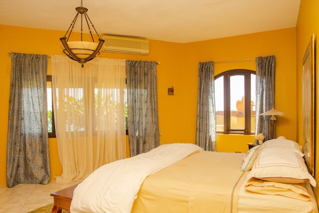 ビーチ フロント ホワイト サンド ヴィラ