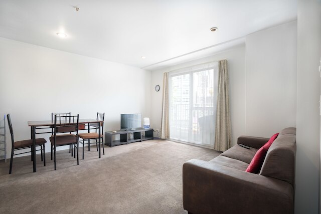 2 ベッドルーム アパートメント イン セントラル ロケーション