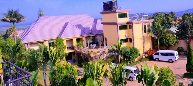 ロパニ ホテル カジャンシ