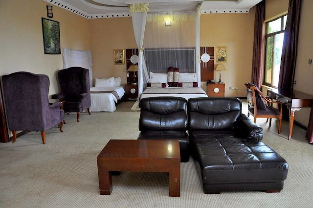 ロパニ ホテル カジャンシ