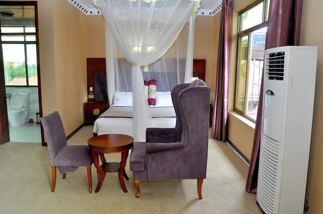 ロパニ ホテル カジャンシ