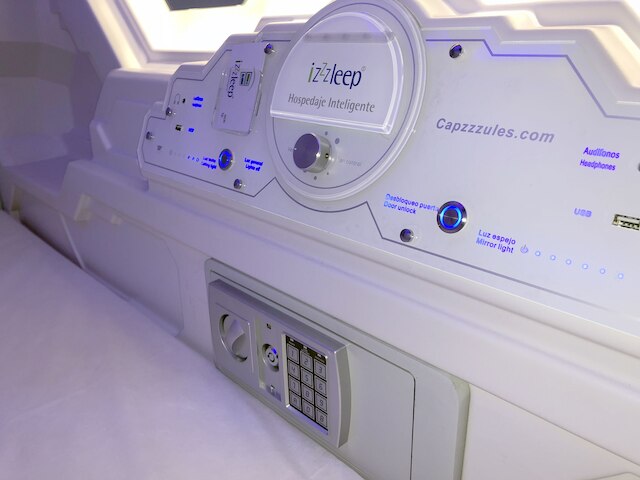 イズズリープ アエロプエルト ターミナル 2