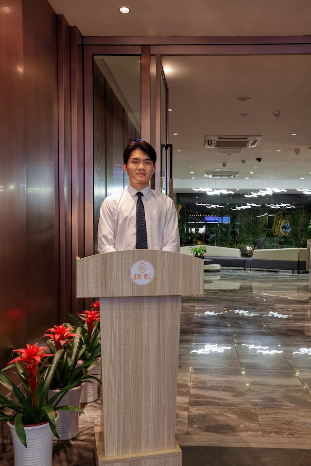 ウィング ホテル 桂林 - セントラル スクエア (正陽璞雲酒店 - 桂林两江四湖中心広場店)