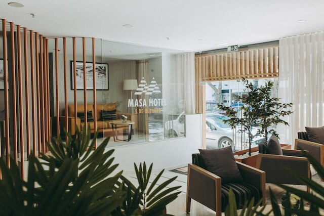 マサ ホテル 5 デ オウトゥーブロ