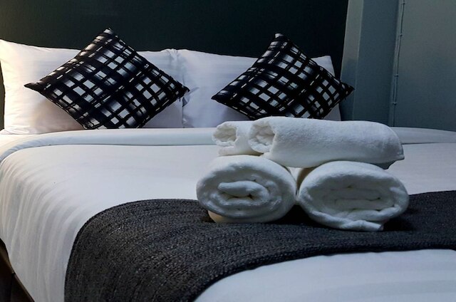 バーン ピンクラオ