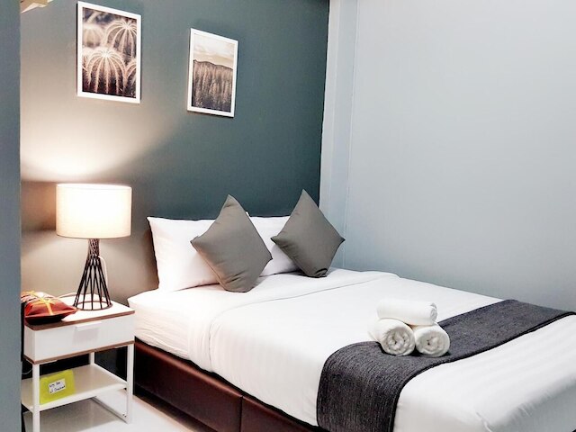 バーン ピンクラオ