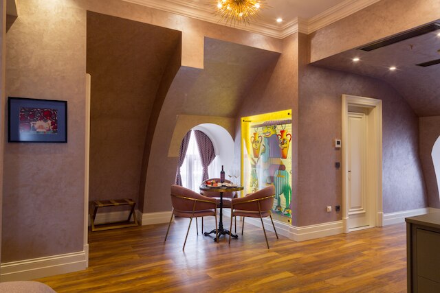 アート ギャラリー ホテル