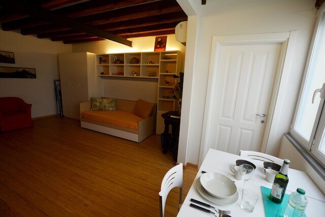 エジーディオ スタジオ アパートメント 1