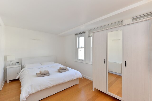 レクサム ガーデンズ