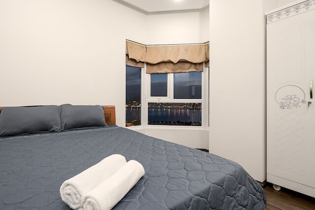 サラレム モナーキー アパートメント ハン リバーサイド