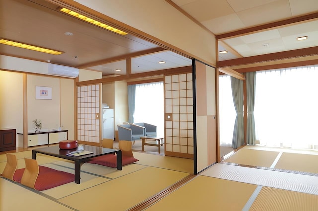 ニュー サンピア 敦賀