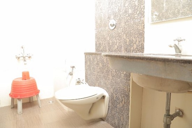 クリシュナ インターナショナル