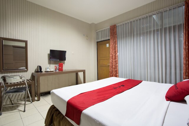 レッドドアーズ アット スラパティ