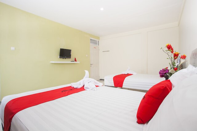 レッドドアーズ ニア ミュージアム アンクット バトゥ 2