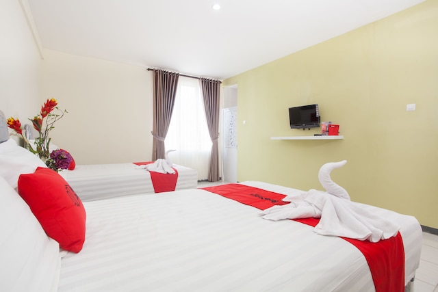 レッドドアーズ ニア ミュージアム アンクット バトゥ 2