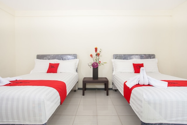 レッドドアーズ ニア ミュージアム アンクット バトゥ 2