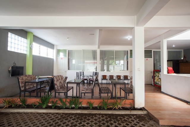 レッドドアーズ ニア ミュージアム アンクット バトゥ 2