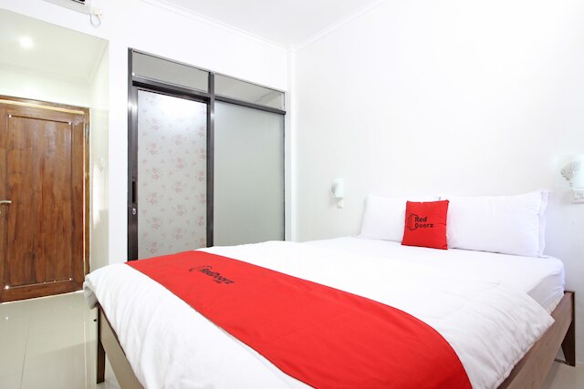 レッドドアーズ @ ジャラン リングロード セラタン