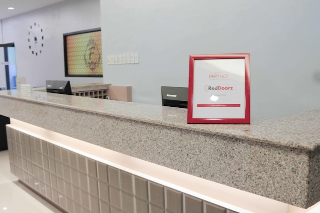 レッドドアーズ プレミアム アット ワイヤレス マンダウエ セブ