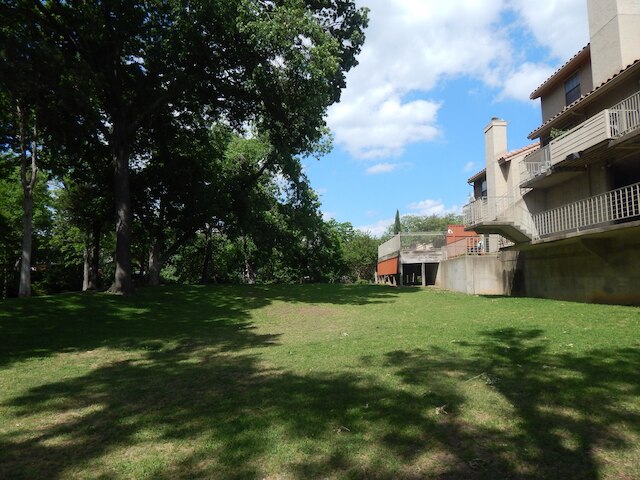 ファビュラス プリスティン パーク サイド タウンホーム