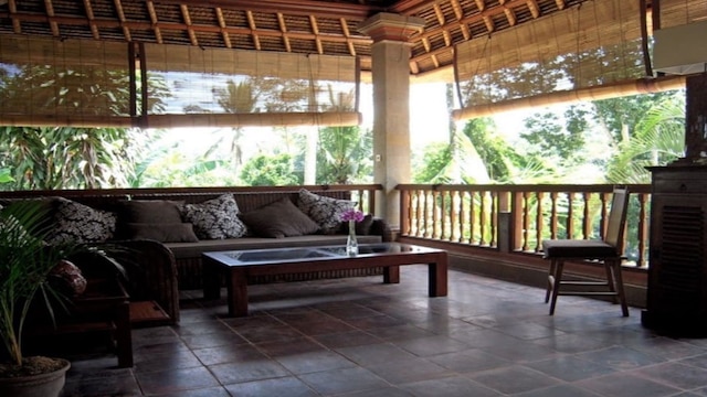 ザ ホワイト ヘロン