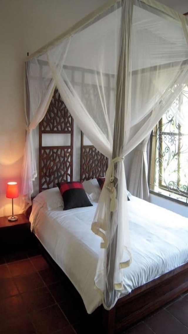 ザ ホワイト ヘロン